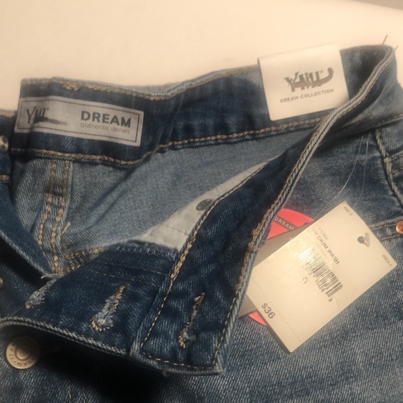 Dream button fly distressed shorts - Picture 11 of 12